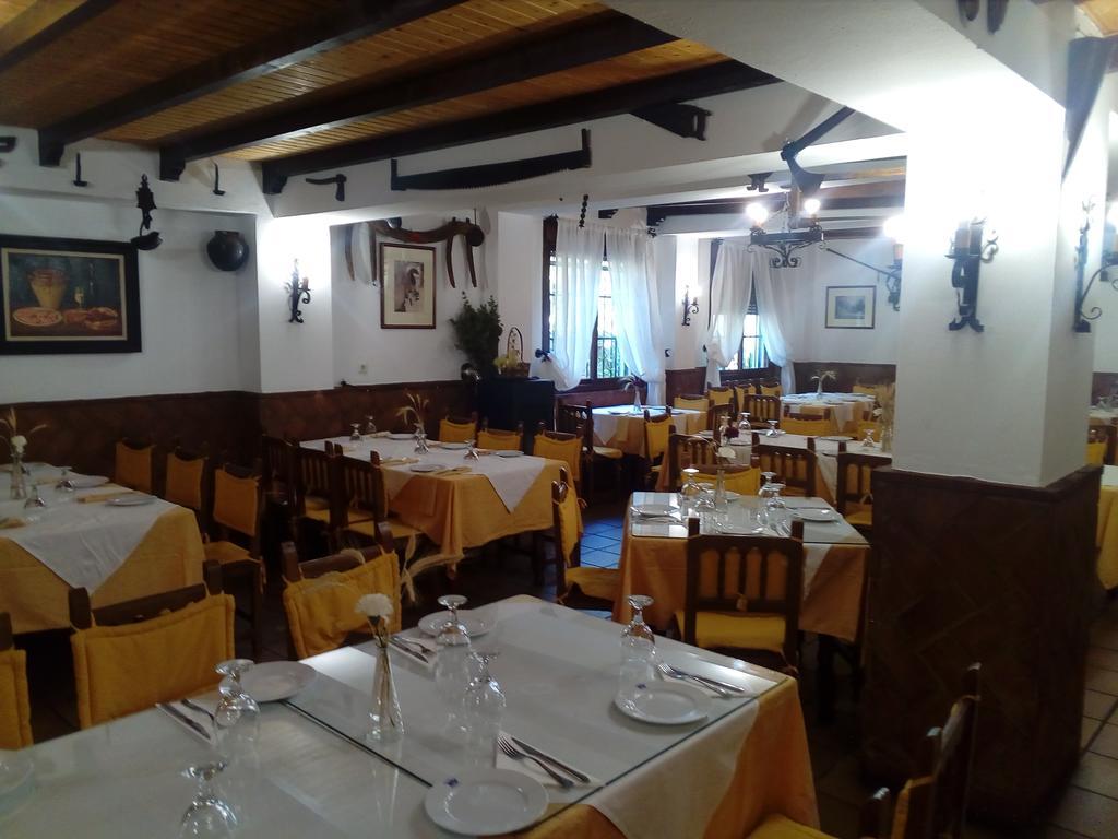 Hotel Restaurante Calderon 아르코스델라프론테라 외부 사진