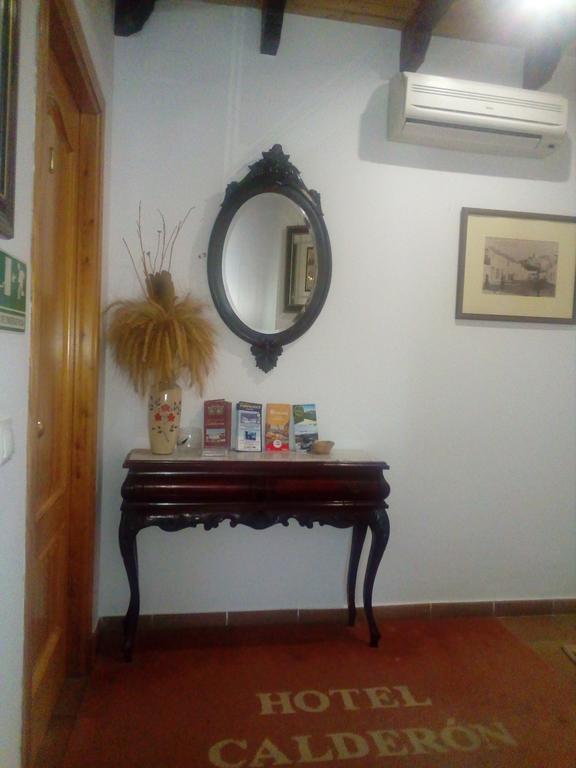 Hotel Restaurante Calderon 아르코스델라프론테라 외부 사진