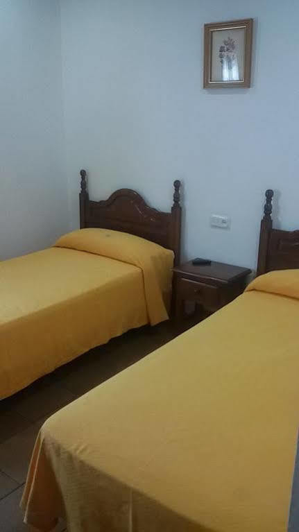 Hotel Restaurante Calderon 아르코스델라프론테라 외부 사진