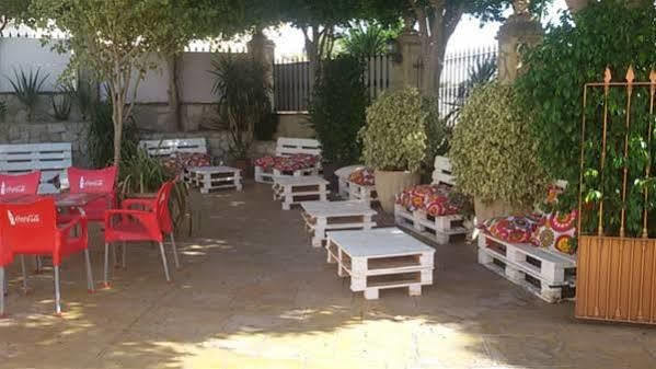 Hotel Restaurante Calderon 아르코스델라프론테라 외부 사진